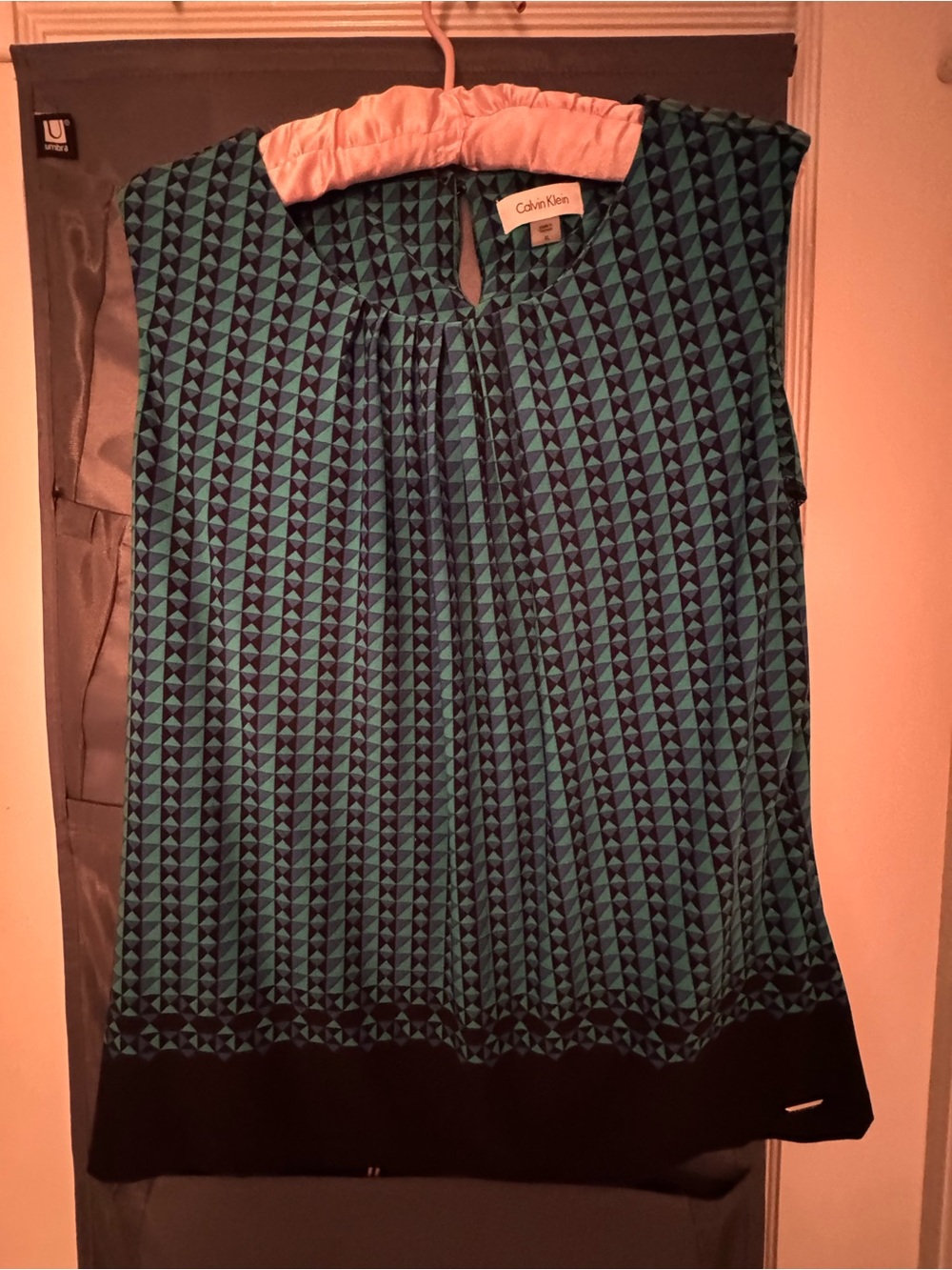 Calvin Klein Blue & Black Geometric Sleeveless Top